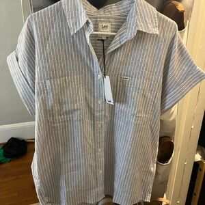 Lee Women’s Short-Sleeve Vertical Stripe Button-Down Shirt - White/Blue